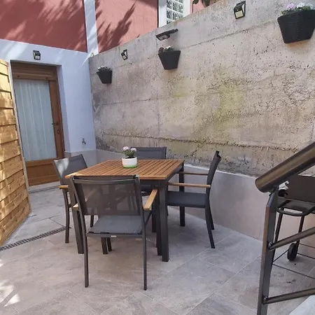 Les Texuques Apartment *