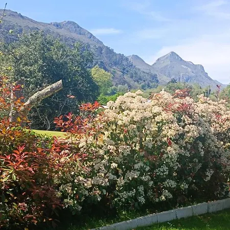 Les Texuques * Nueva De Llanes