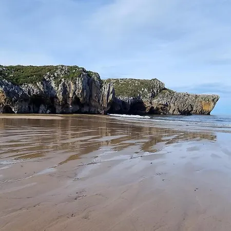 Les Texuques Nueva De Llanes